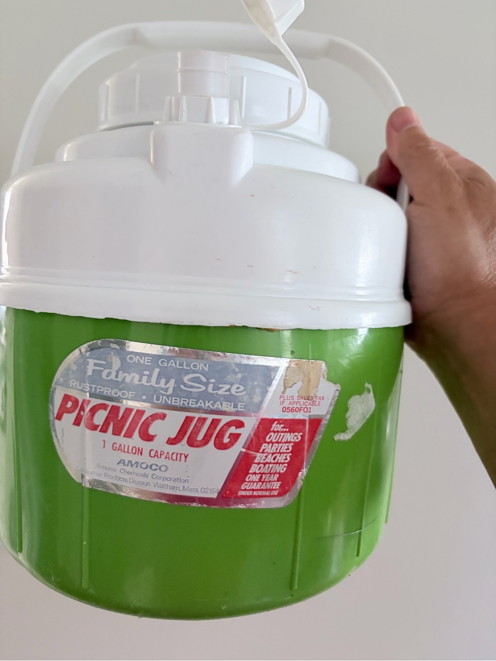 Vintage 1980s AMOCO picnic jug 1 gallon green and white